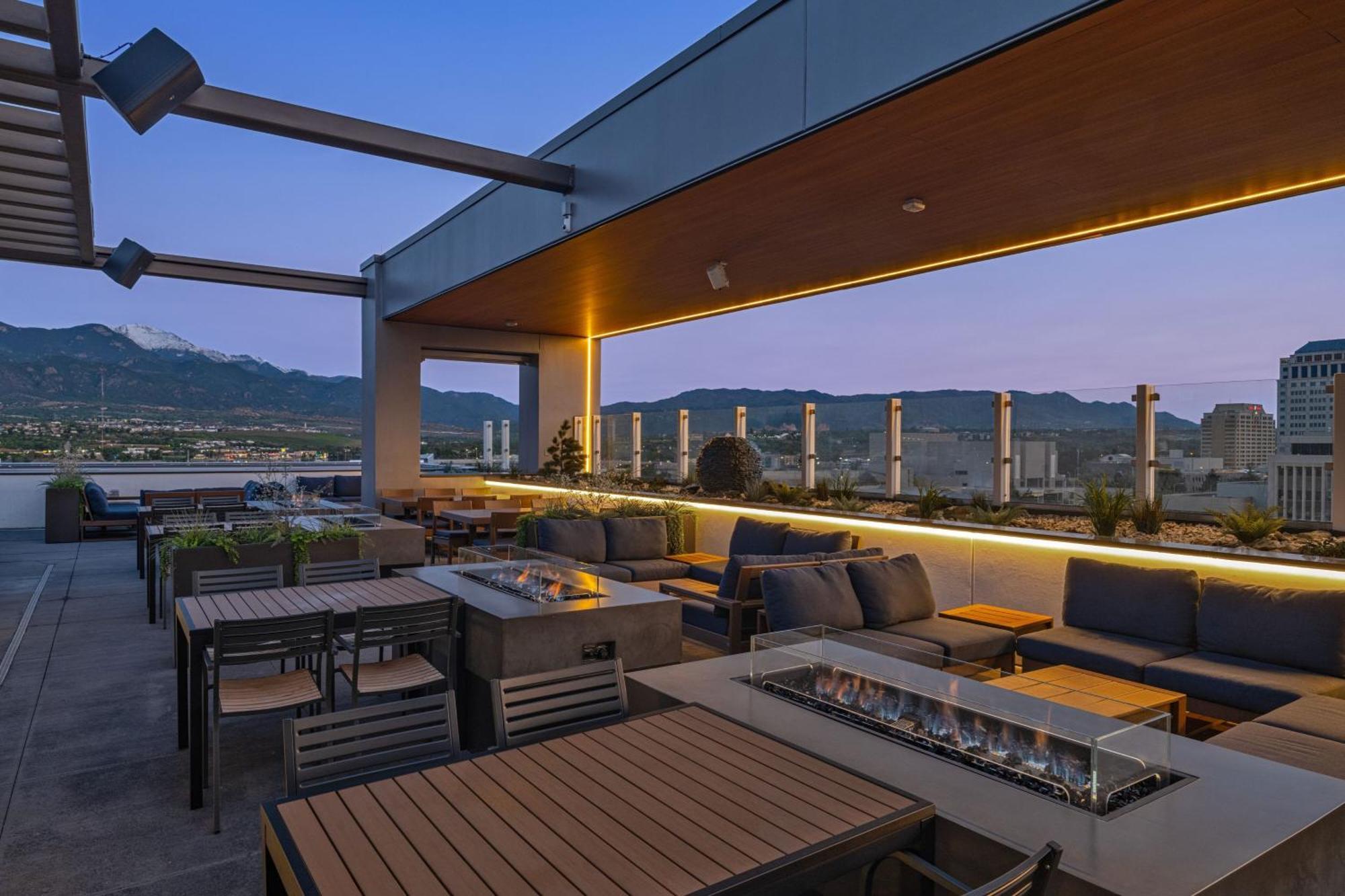 Element Colorado Springs Downtown Hotel Exterior foto